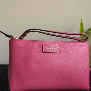 NWOT Kate Spade Pink Pebbled Leather Clutch Wristlet